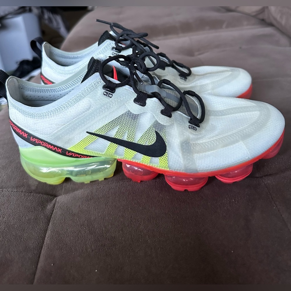 Nike vaporMax size 11